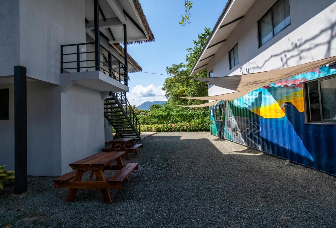 Yuli Hotel Uvita Esterno foto