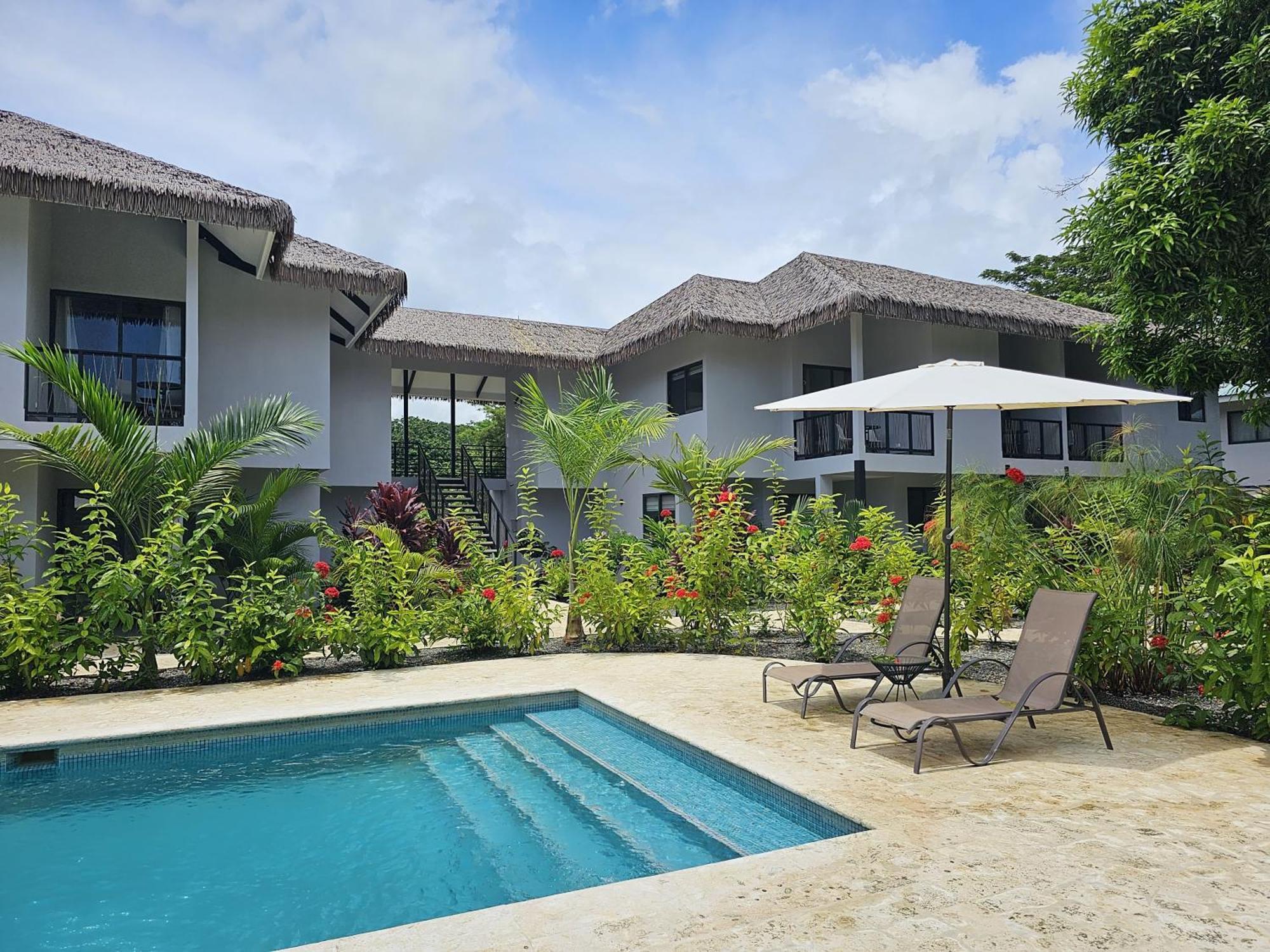 Yuli Hotel Uvita Esterno foto
