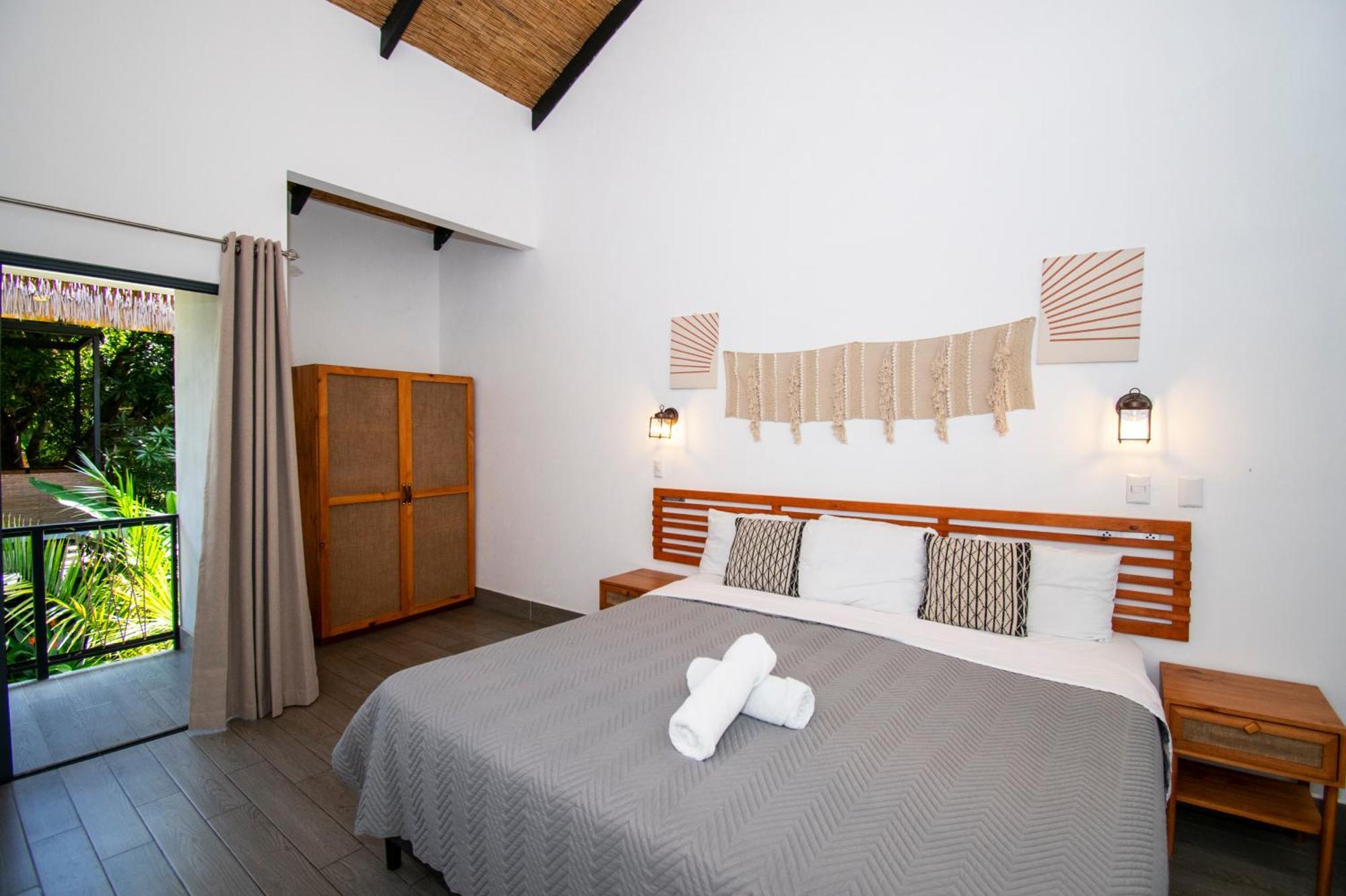 Yuli Hotel Uvita Esterno foto
