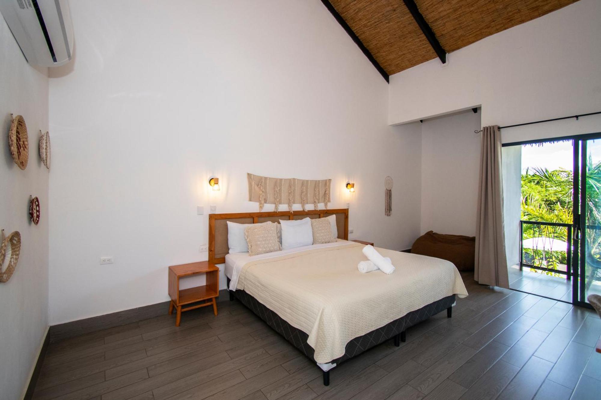 Yuli Hotel Uvita Esterno foto