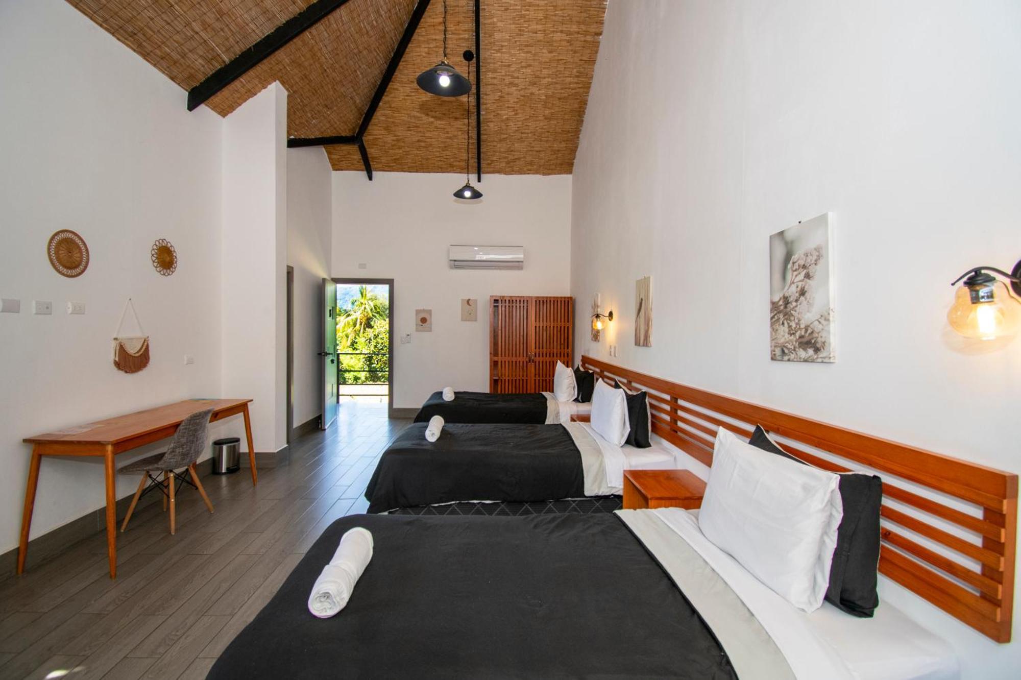 Yuli Hotel Uvita Esterno foto