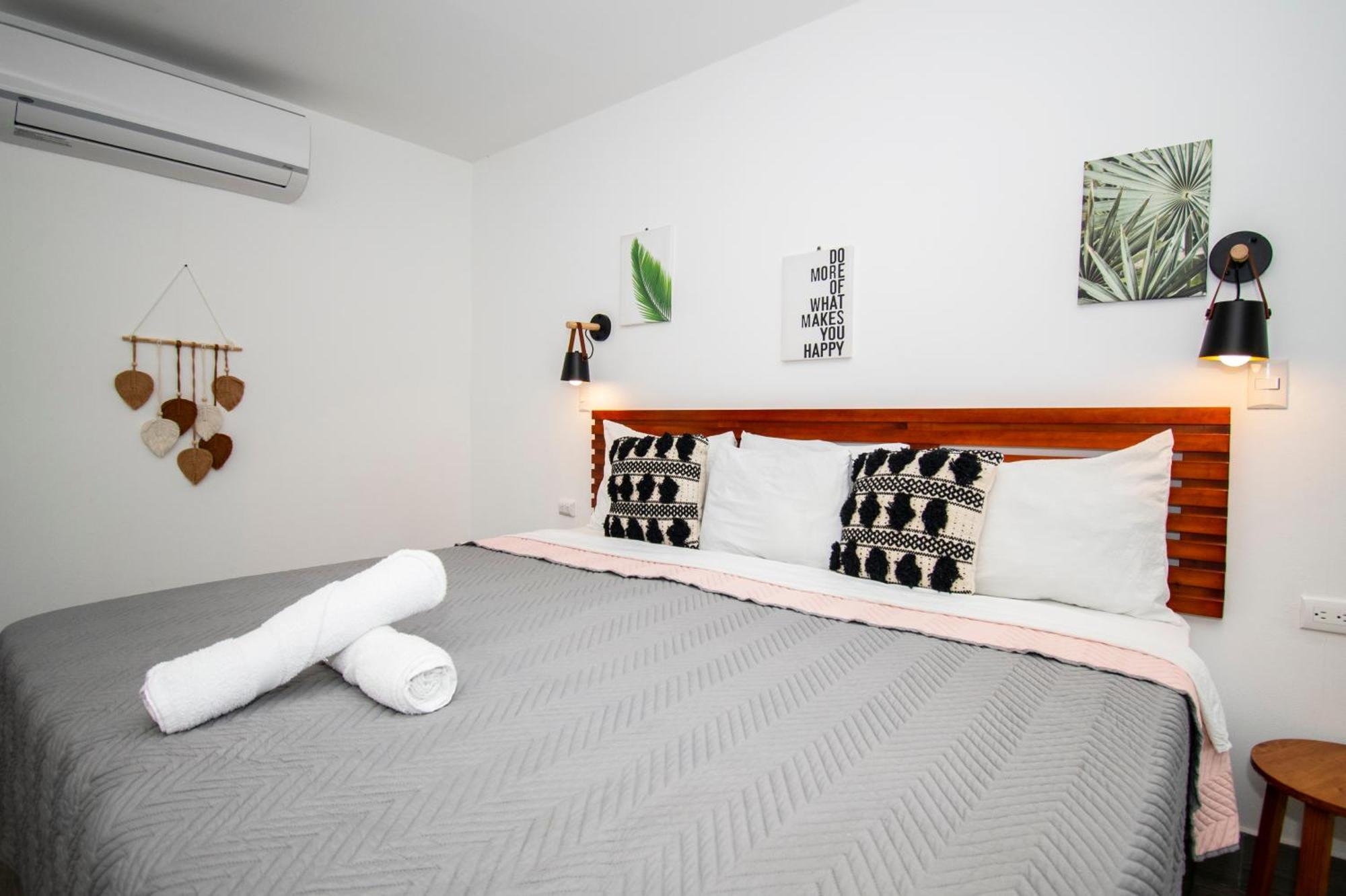 Yuli Hotel Uvita Esterno foto