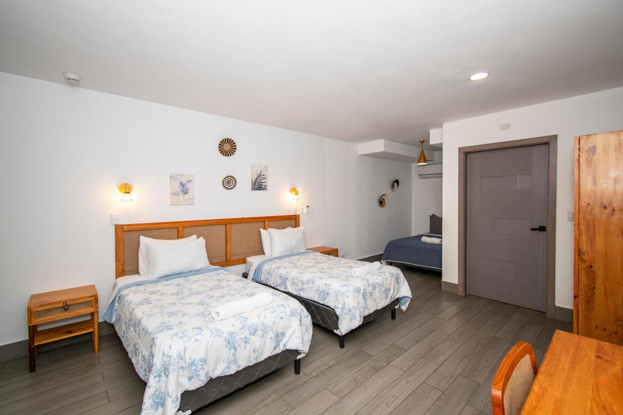 Yuli Hotel Uvita Esterno foto