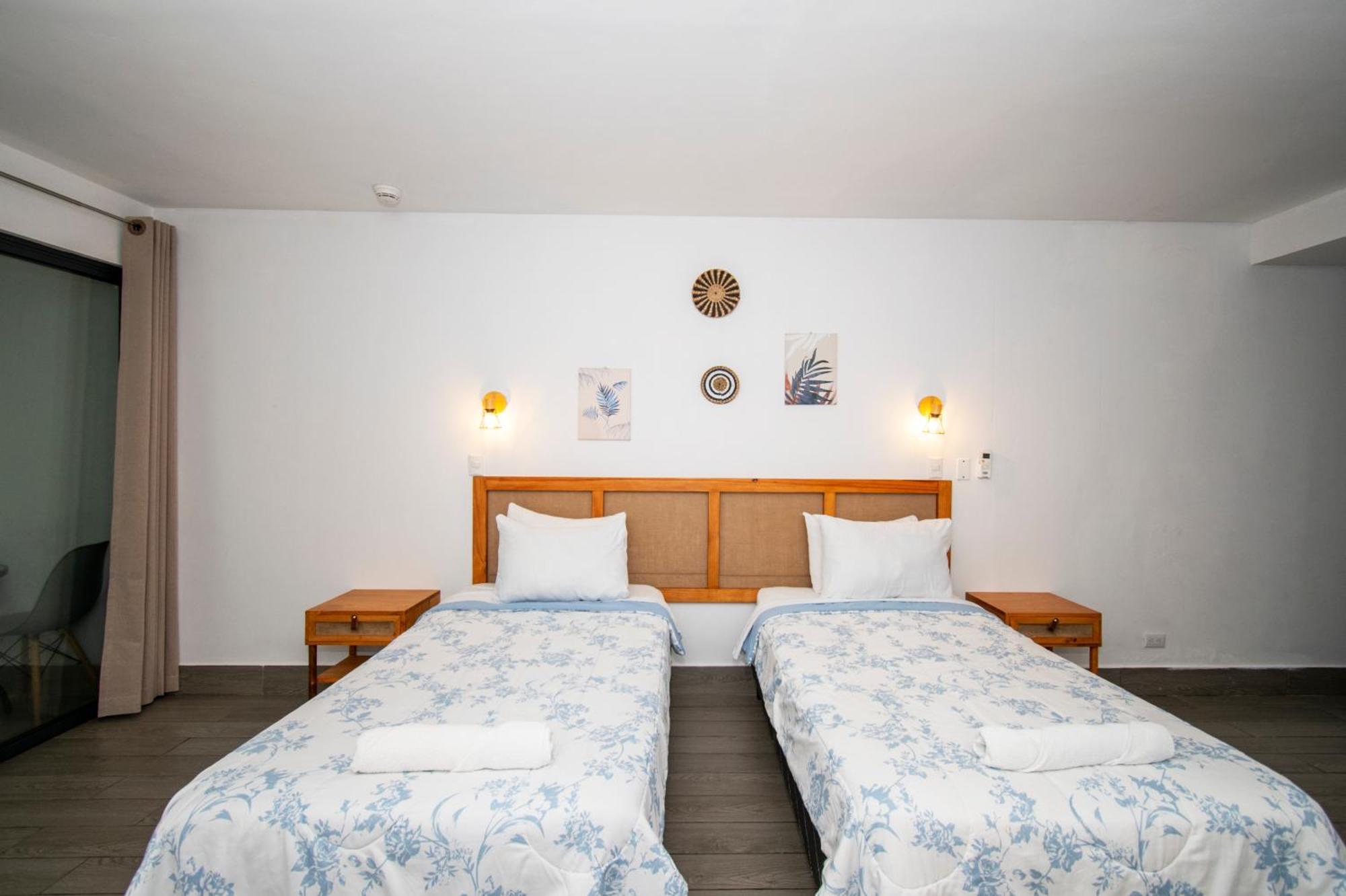 Yuli Hotel Uvita Esterno foto