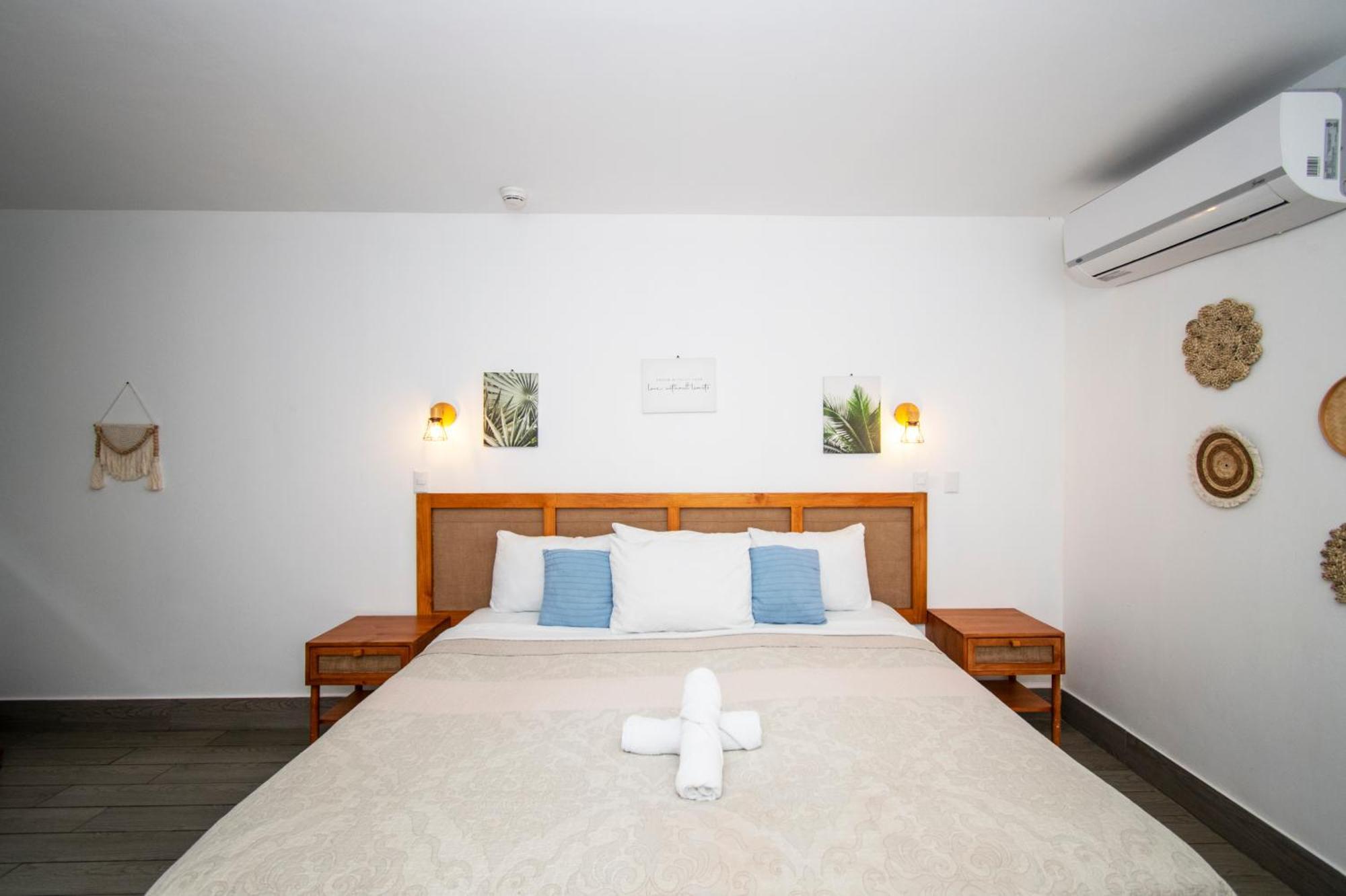Yuli Hotel Uvita Esterno foto