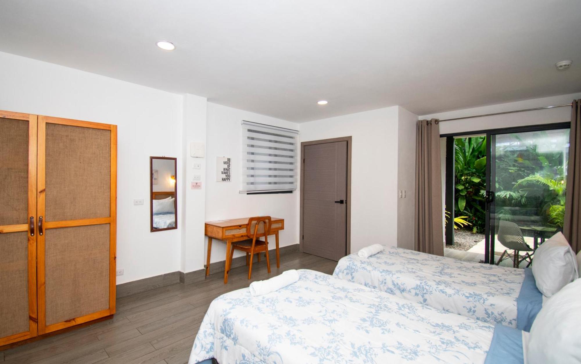 Yuli Hotel Uvita Esterno foto