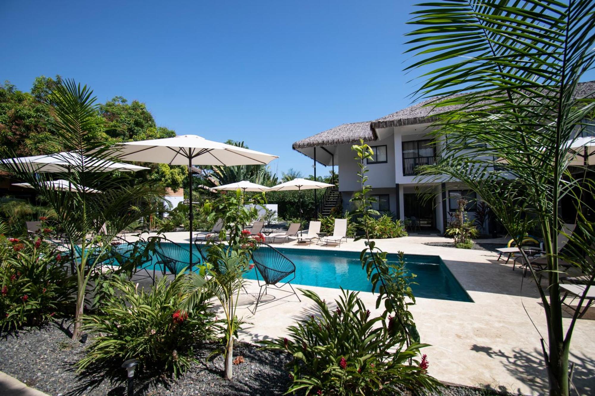Yuli Hotel Uvita Esterno foto